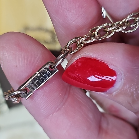 Vintage 1940s Hobe pendant and chain, gold flower with intricate chain. Signed - Picture 7 of 9